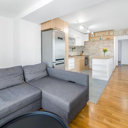Exclusive Apartment Studentski Grad Sofia Bagian luar foto